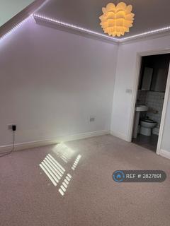 undefined, Turners Court, Romford, RM4