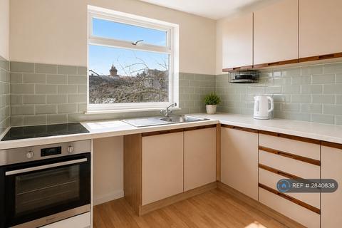 3 bedroom flat to rent, Harvey Goodwin Avenue, Cambridge, CB4