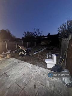 4 bedroom semi-detached house to rent, Durants Road, Enfield, EN3