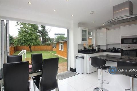 undefined, Kingshill Avenue, Middlesex, UB5