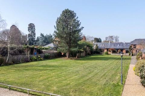 undefined, Manor Court, Heath & Reach LU7