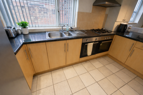1 bedroom in a house share to rent, Room 3