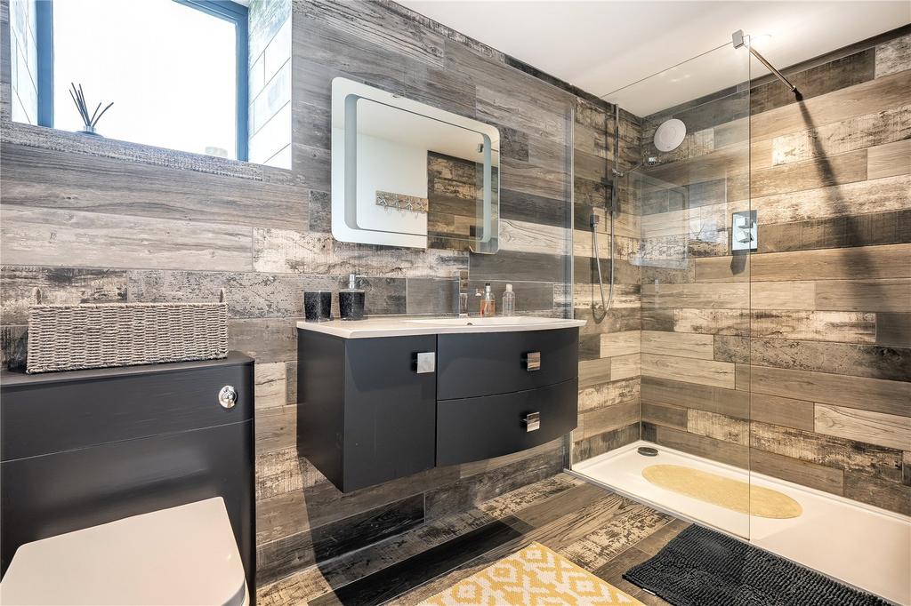 Annexe Shower Room