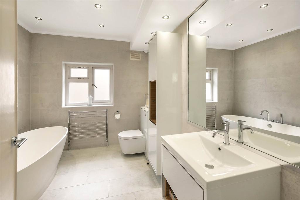 Cottage Bathroom