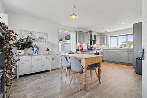 4 bedroom detached house for sale, Limekilns Close, South Molton, Devon, EX36