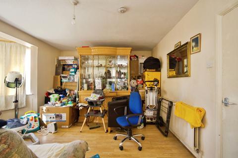 undefined, Bream Gardens, London, E6