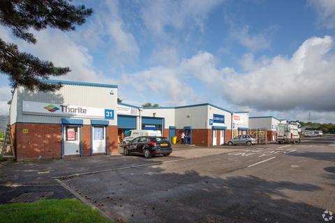 Warehouse to rent, Pedmore Rd Brierley Hill DY5 1TX