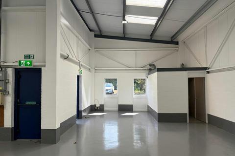 Warehouse to rent, Pedmore Rd Brierley Hill DY5 1TX