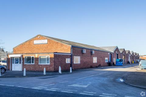 Warehouse to rent, Station Rd Birmingham B46 1HE