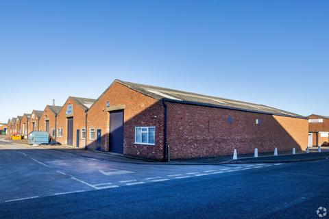 Warehouse to rent, Station Rd Birmingham B46 1HE