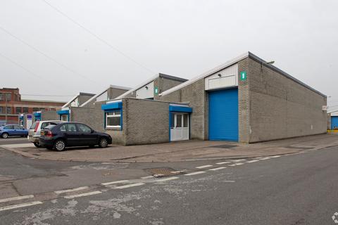 Warehouse to rent, Mucklow Hl Halesowen B62 8TP