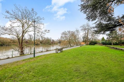 undefined, Chalmers Way, Twickenham TW1