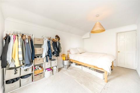 2 bedroom flat for sale, Elderfield Road, London, E5