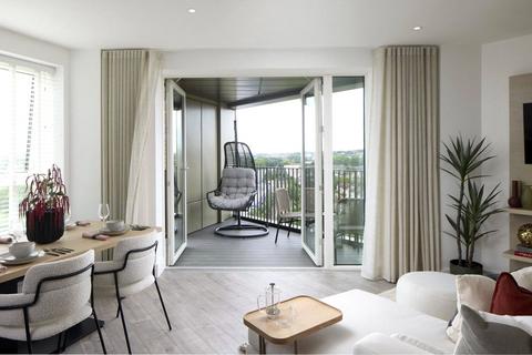 3 bedroom flat for sale, Silver Road, London, SE13