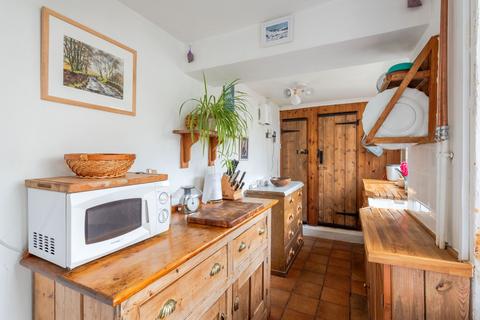 undefined, Crossmead, Lynton
