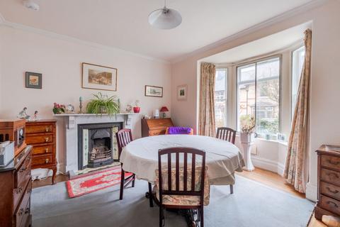undefined, Crossmead, Lynton