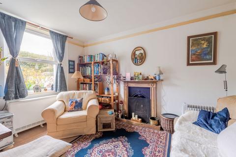 undefined, Crossmead, Lynton