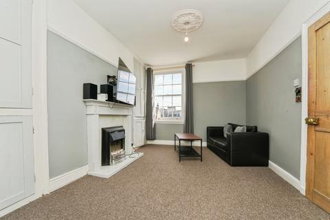 2 bedroom flat for sale, Grosvenor Street, Cheltenham, Gloucestershire, GL52