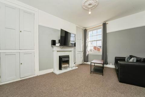 2 bedroom flat for sale, Grosvenor Street, Cheltenham, Gloucestershire, GL52