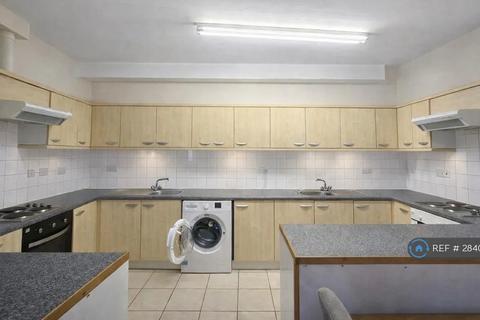 undefined, Mayton St, London, N7