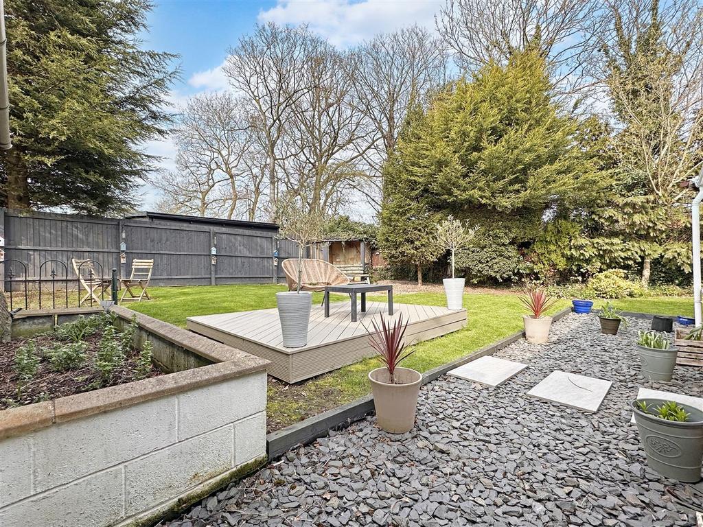 Lovely Private Garden 190