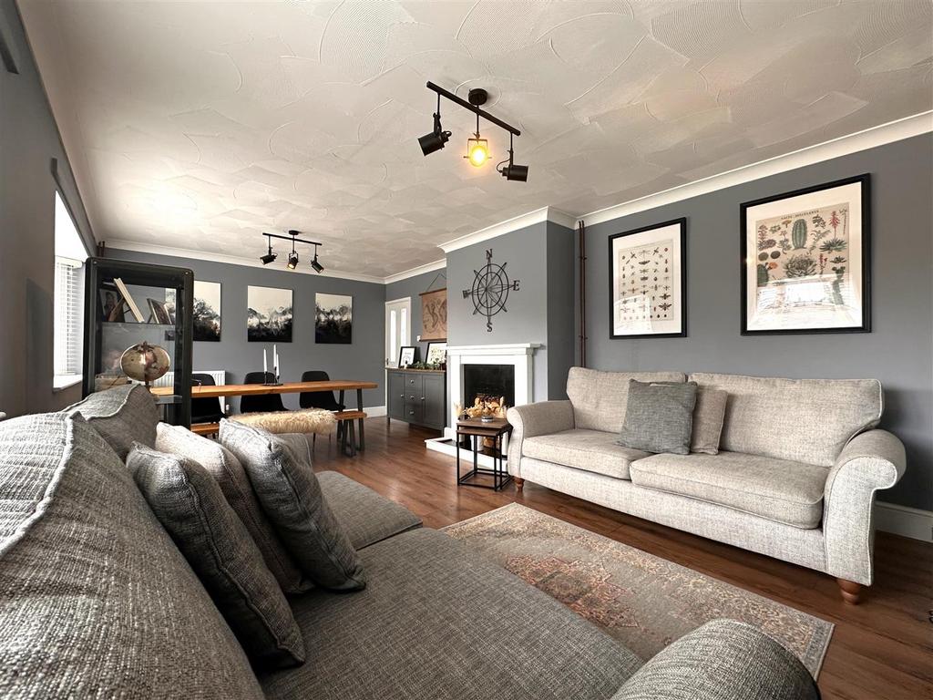 Open-Plan Living Space 121