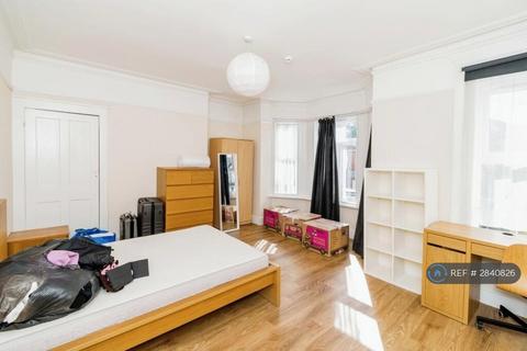 undefined, Tennyson Road, Southampton, SO17