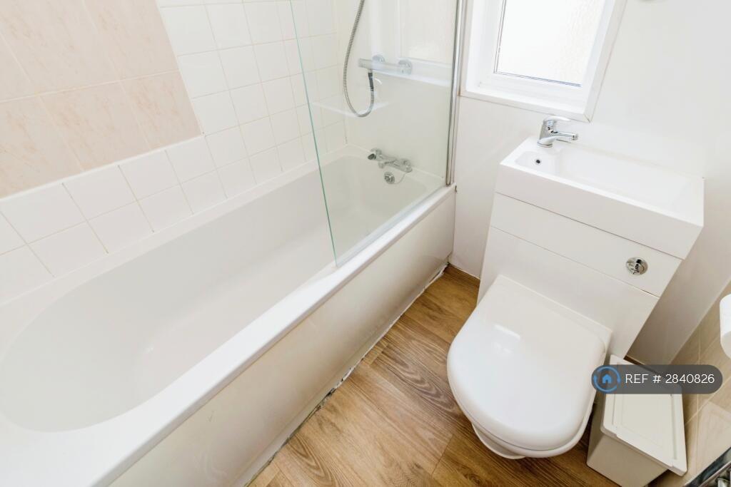 Upstairs Bathroom