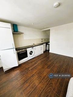1 bedroom flat to rent, High Street, New Malden, KT3