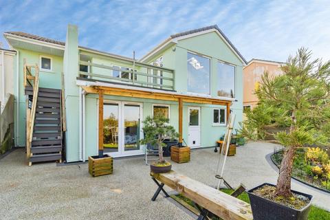 5 bedroom detached house for sale, Duchy Gardens, Preston, Paignton