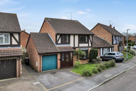 4 bedroom detached house for sale, Tamarind Way, Reading