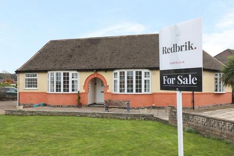 4 bedroom detached bungalow for sale, Yew Tree Drive, Chesterfield S40