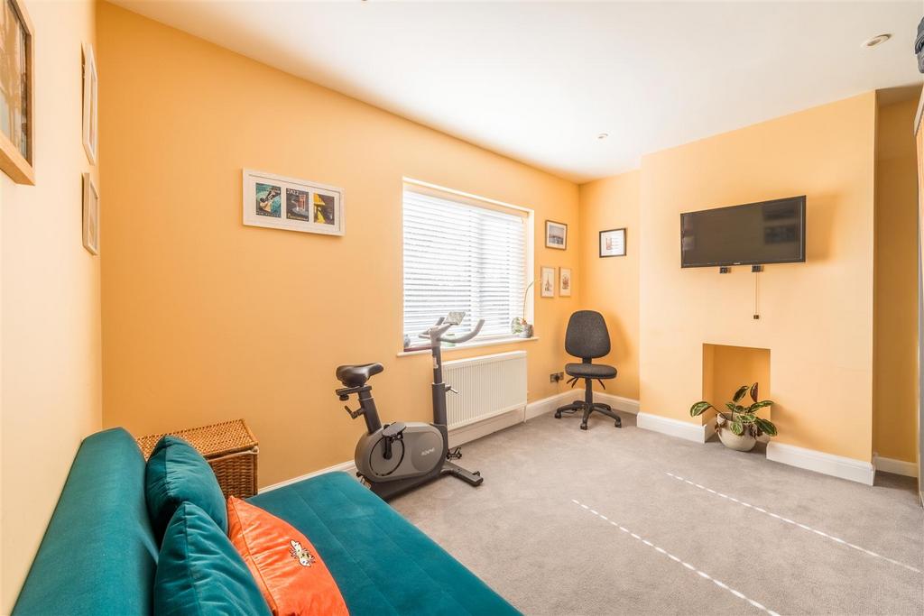 18 Maple Gardens-18.jpg