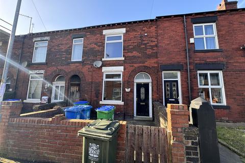 2 bedroom terraced house to rent, Jubilee Road, Manchester M24