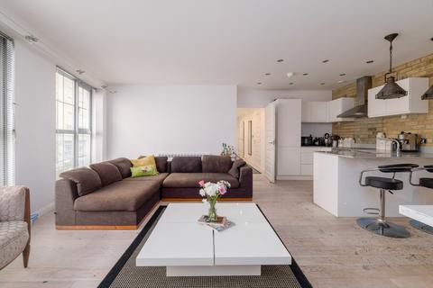 3 bedroom flat for sale, Plumbers Row, London, E1
