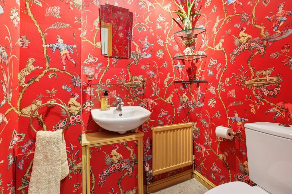 Guest Cloakroom
