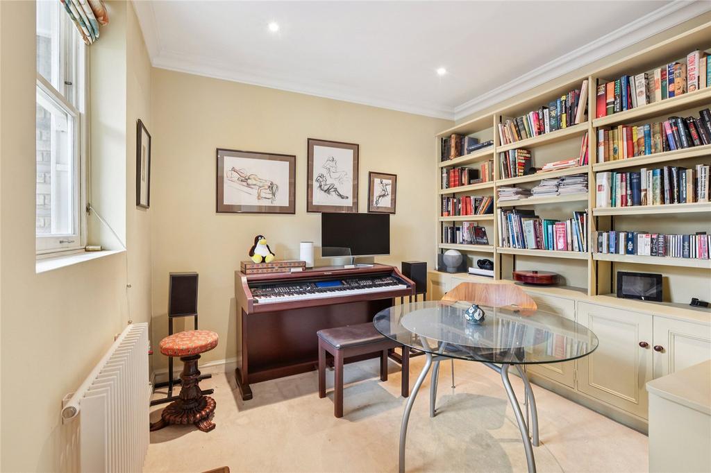 Bedroom Three/Study