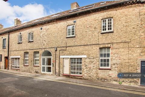 1 bedroom flat to rent, Orchard House, Huntingdon, PE29