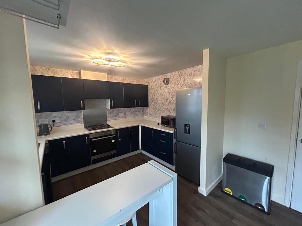 Kitchen b