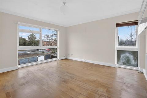 2 bedroom flat for sale, Mulgrave Road, Sutton