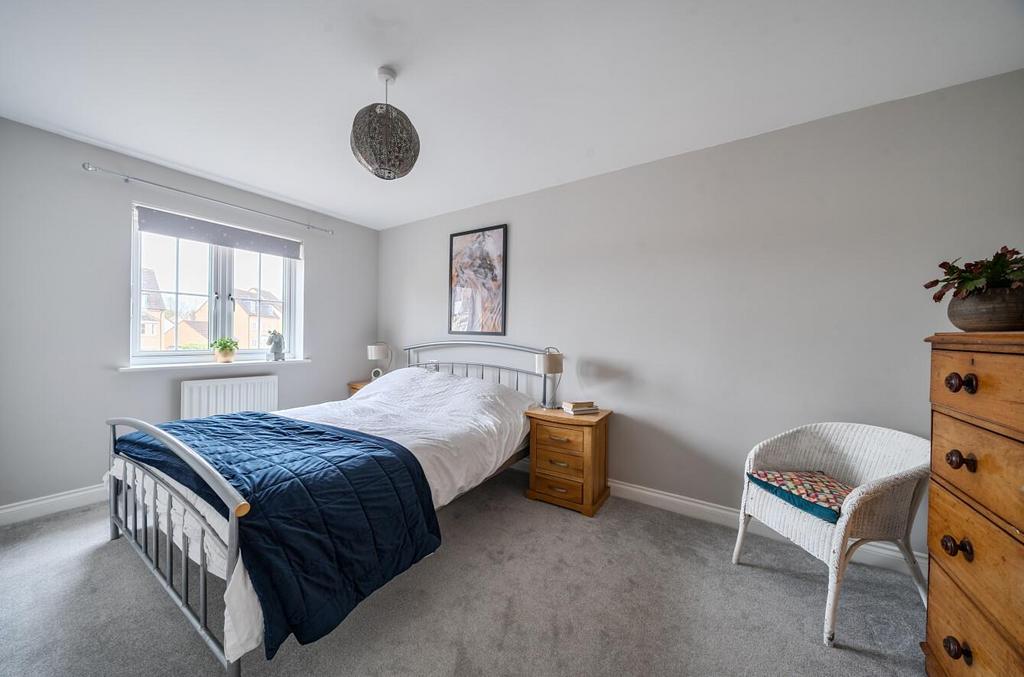 1434312-12-69c2bd5920fa7.jpg