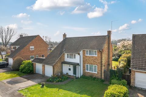 3 bedroom detached house for sale, Aven Close, Cranleigh, GU6