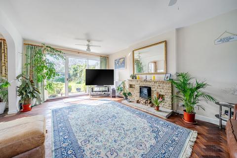 3 bedroom detached house for sale, Aven Close, Cranleigh, GU6