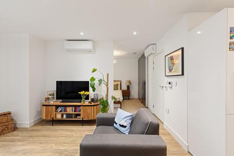 1 bedroom apartment for sale, Cable Walk Greenwich SE10