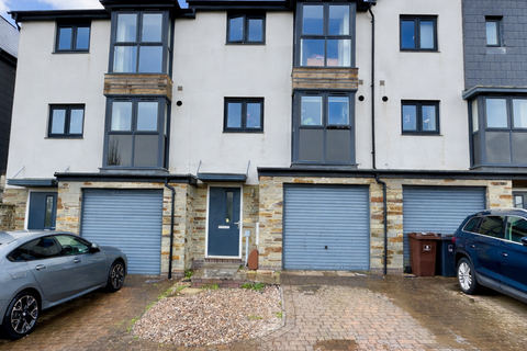 5 bedroom terraced house for sale, Runway Road, Plymouth PL6