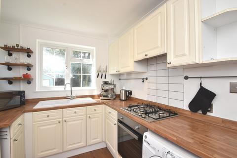 2 bedroom maisonette for sale, Castleview Road, Weybridge, KT13