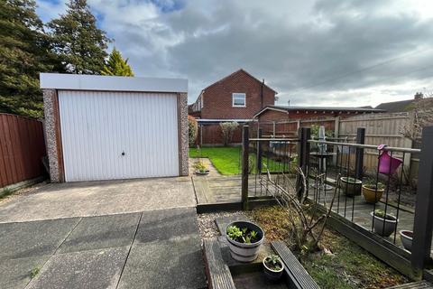 2 bedroom semi-detached house for sale, Birkdale Road, Penketh, WA5