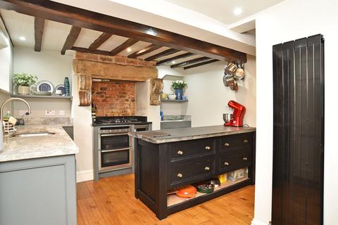 3 bedroom terraced house for sale, Church Square, Harrogate, HG1