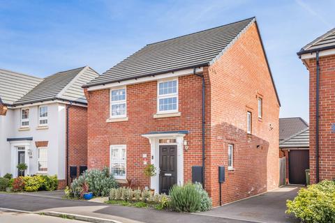 4 bedroom detached house for sale, Manor Road, Newent GL18
