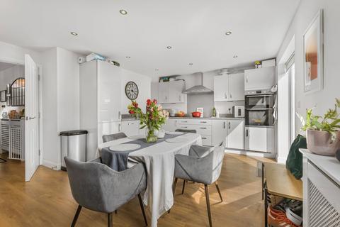 4 bedroom detached house for sale, Manor Road, Newent GL18